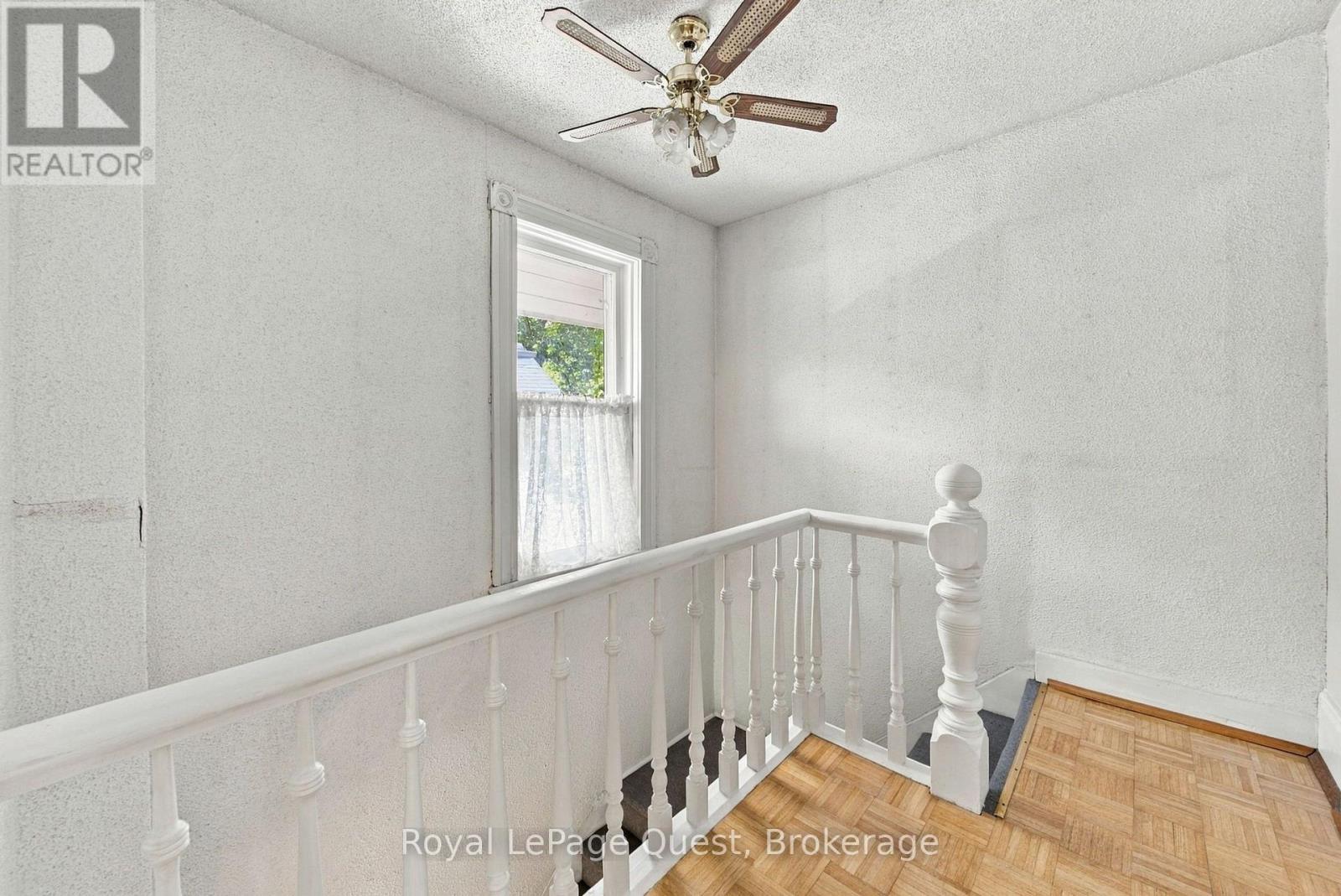 148 Coldwater Road W Property Photo 17