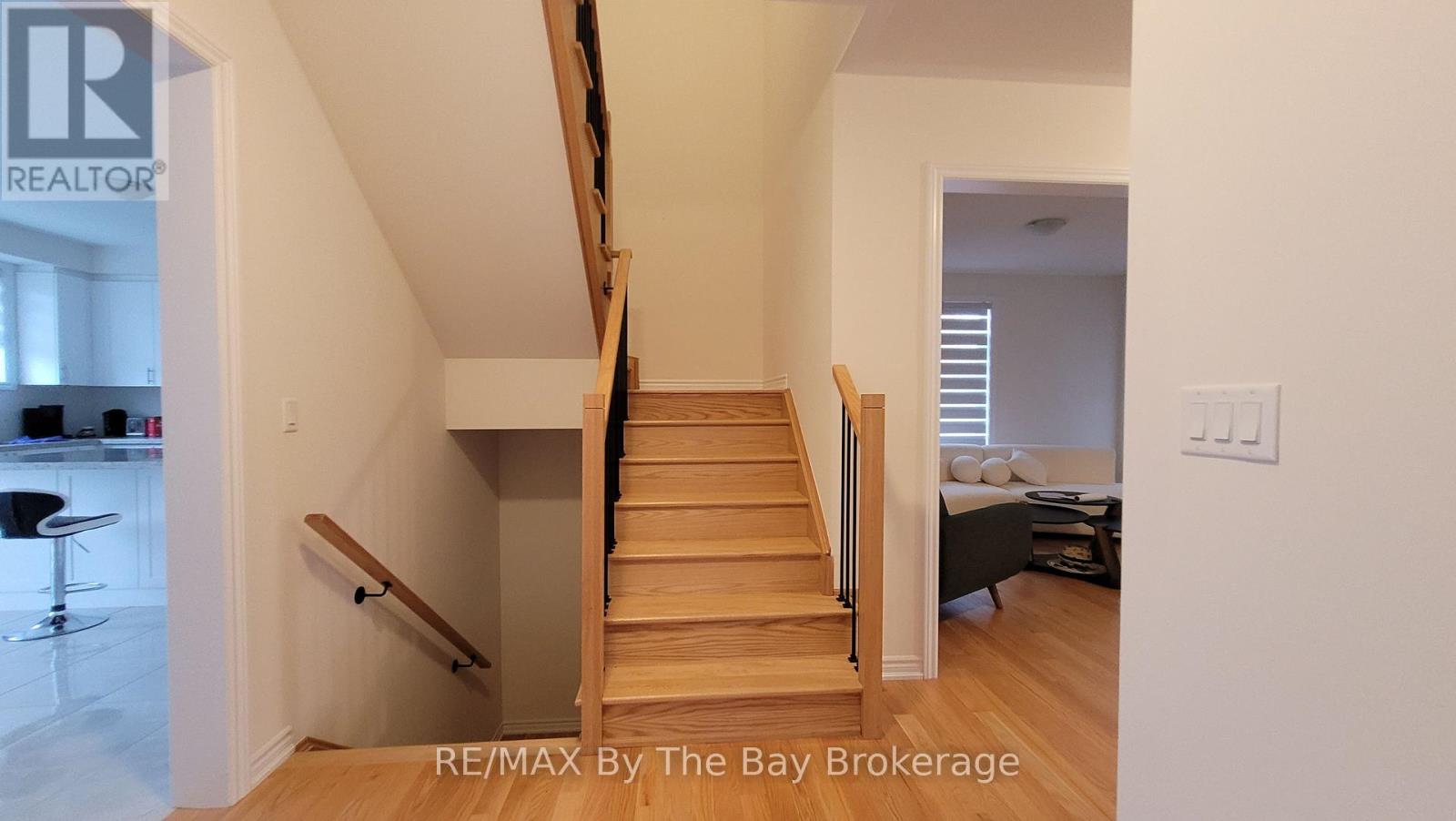 32 Rosanne Circle Property Photo 15