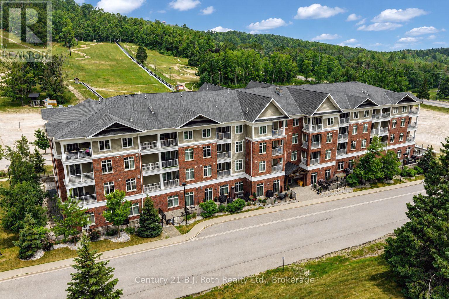 Suite 206 - 40 Horseshoe Boulevard Property Photo 1
