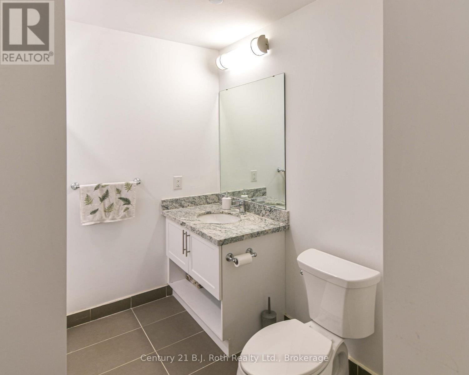 Suite 206 - 40 Horseshoe Boulevard Property Photo 18