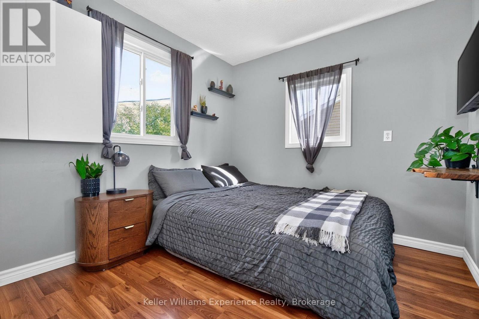 4614 25 Side Road Property Photo 17