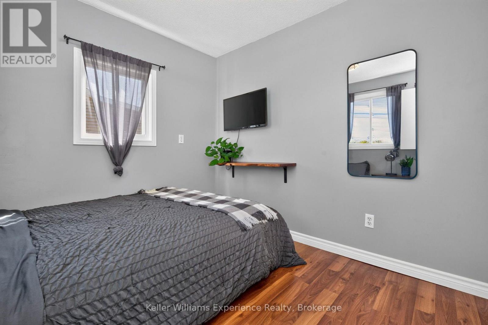 4614 25 Side Road Property Photo 19