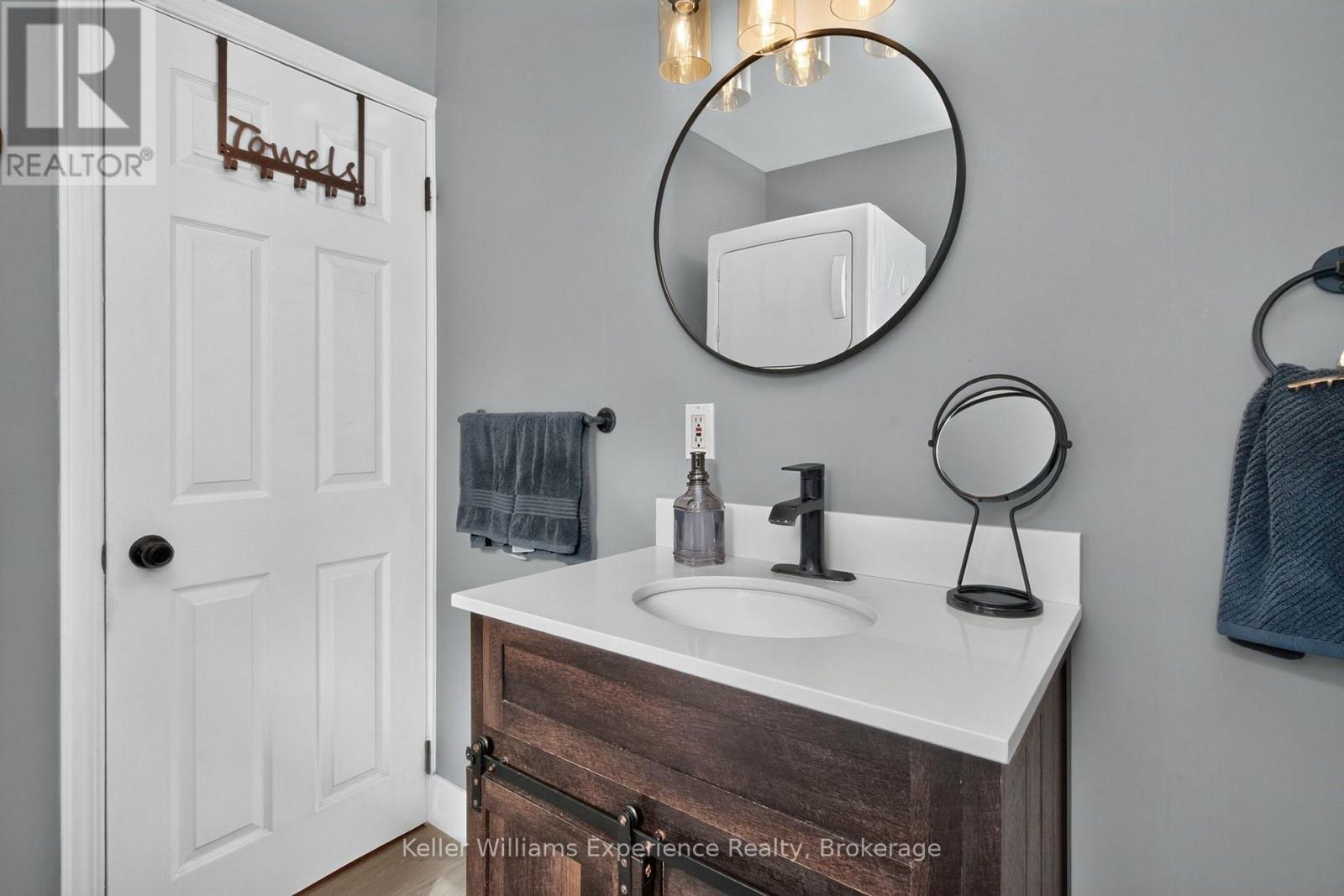 4614 25 Side Road Property Photo 21