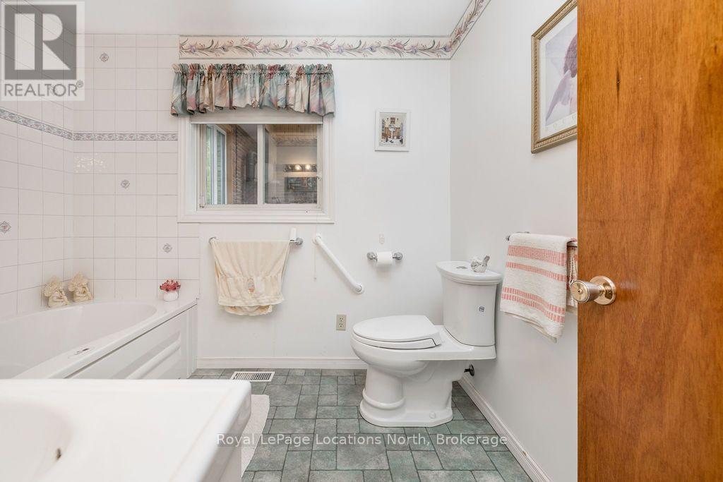 1000 Lawson Road Property Photo 22