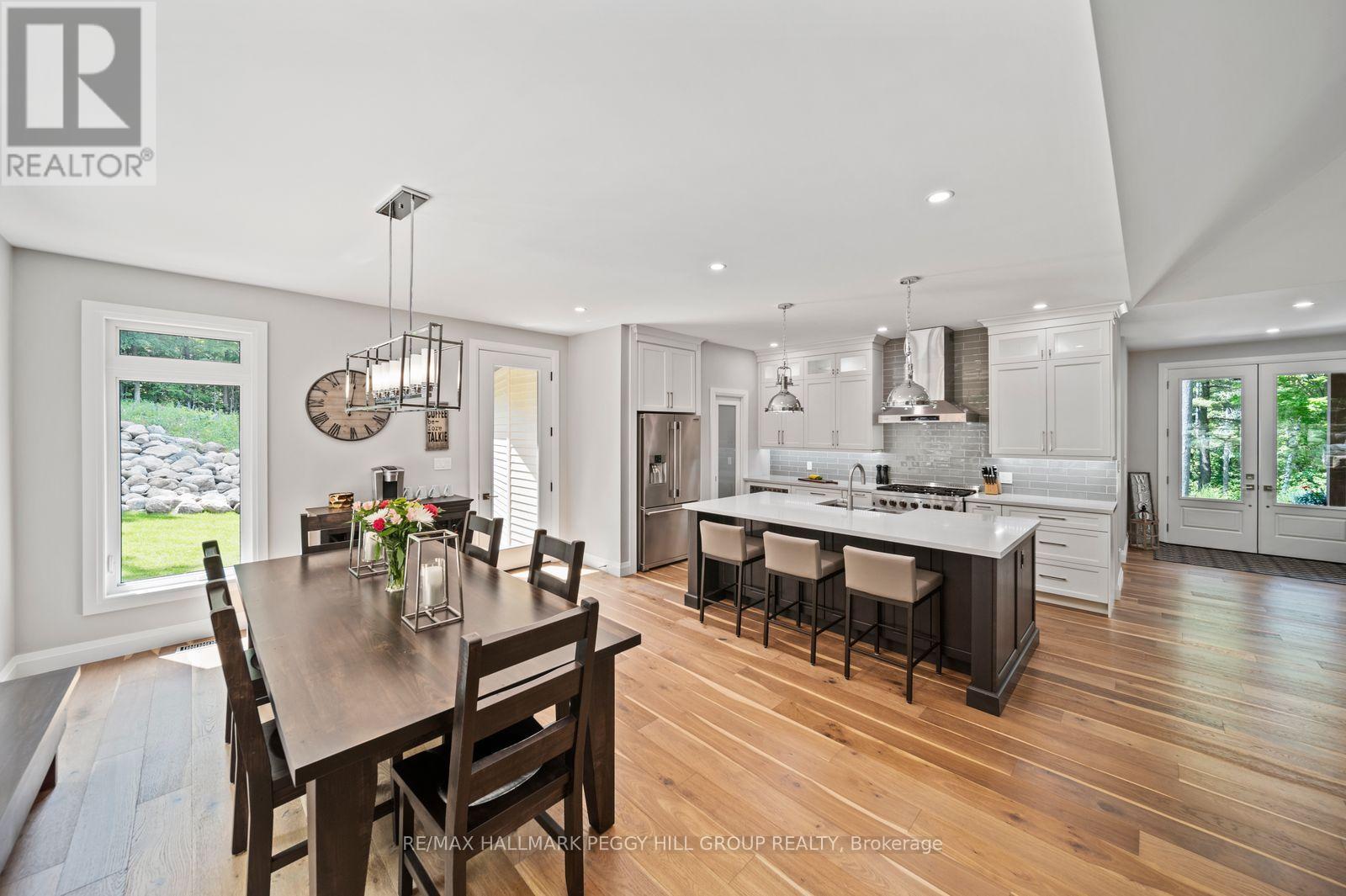 1087 Vindin Street Property Photo 6