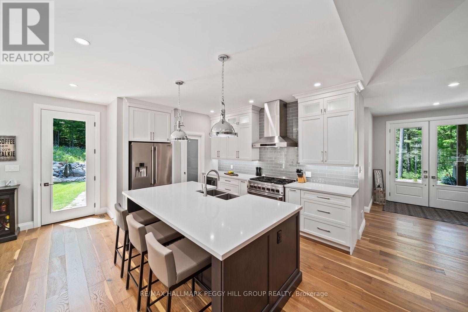 1087 Vindin Street Property Photo 7