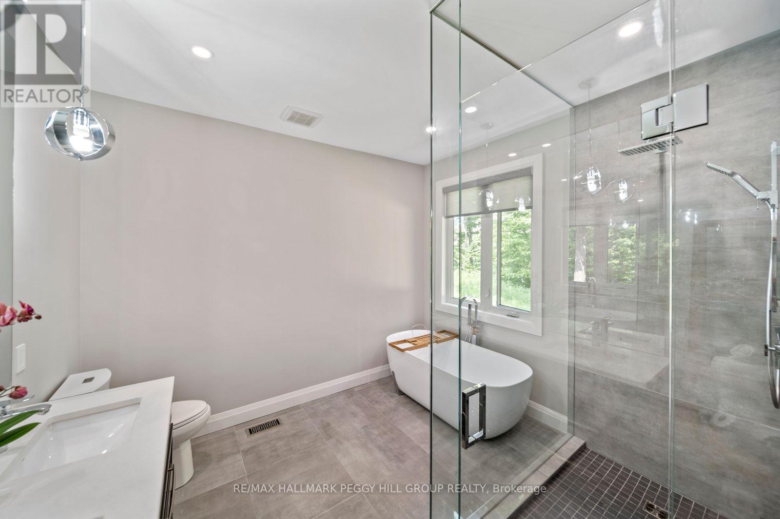 1087 Vindin Street Property Photo 13