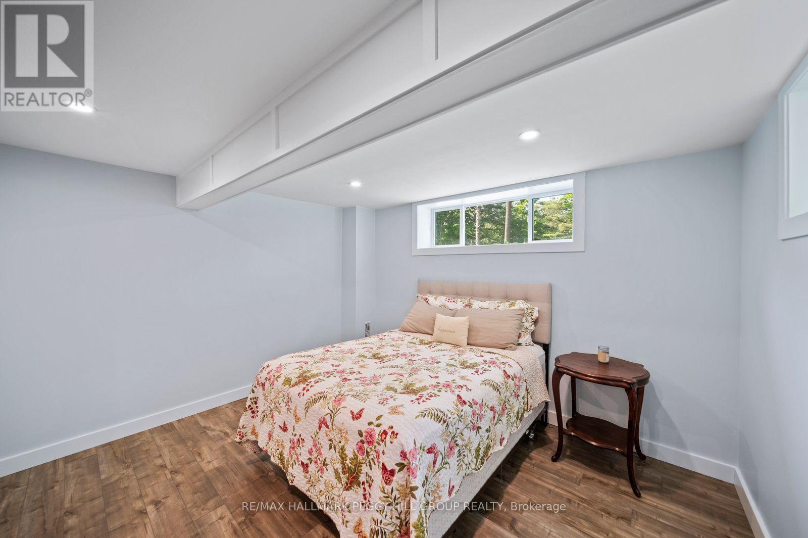 1087 Vindin Street Property Photo 19