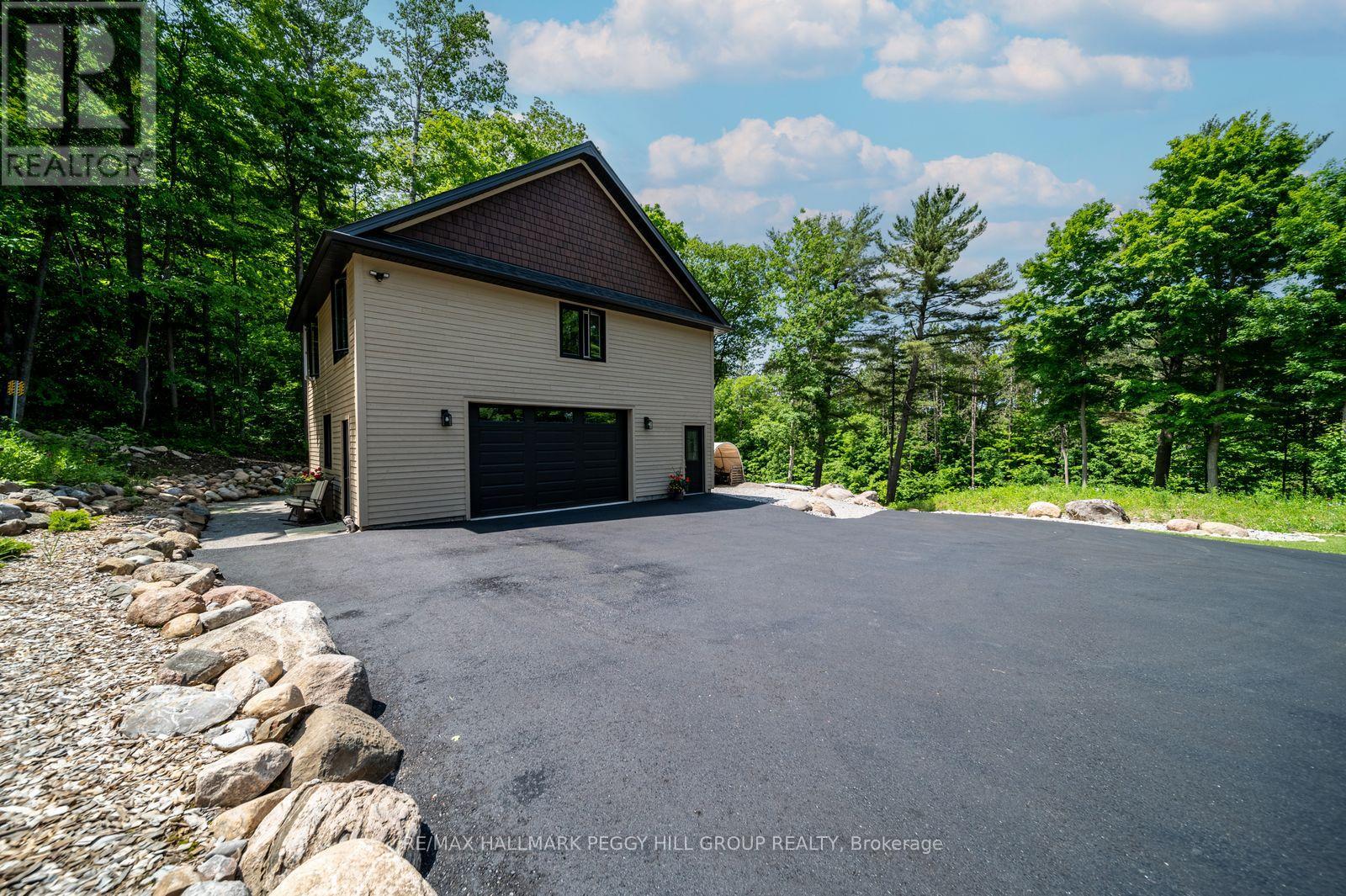 1087 Vindin Street Property Photo 20