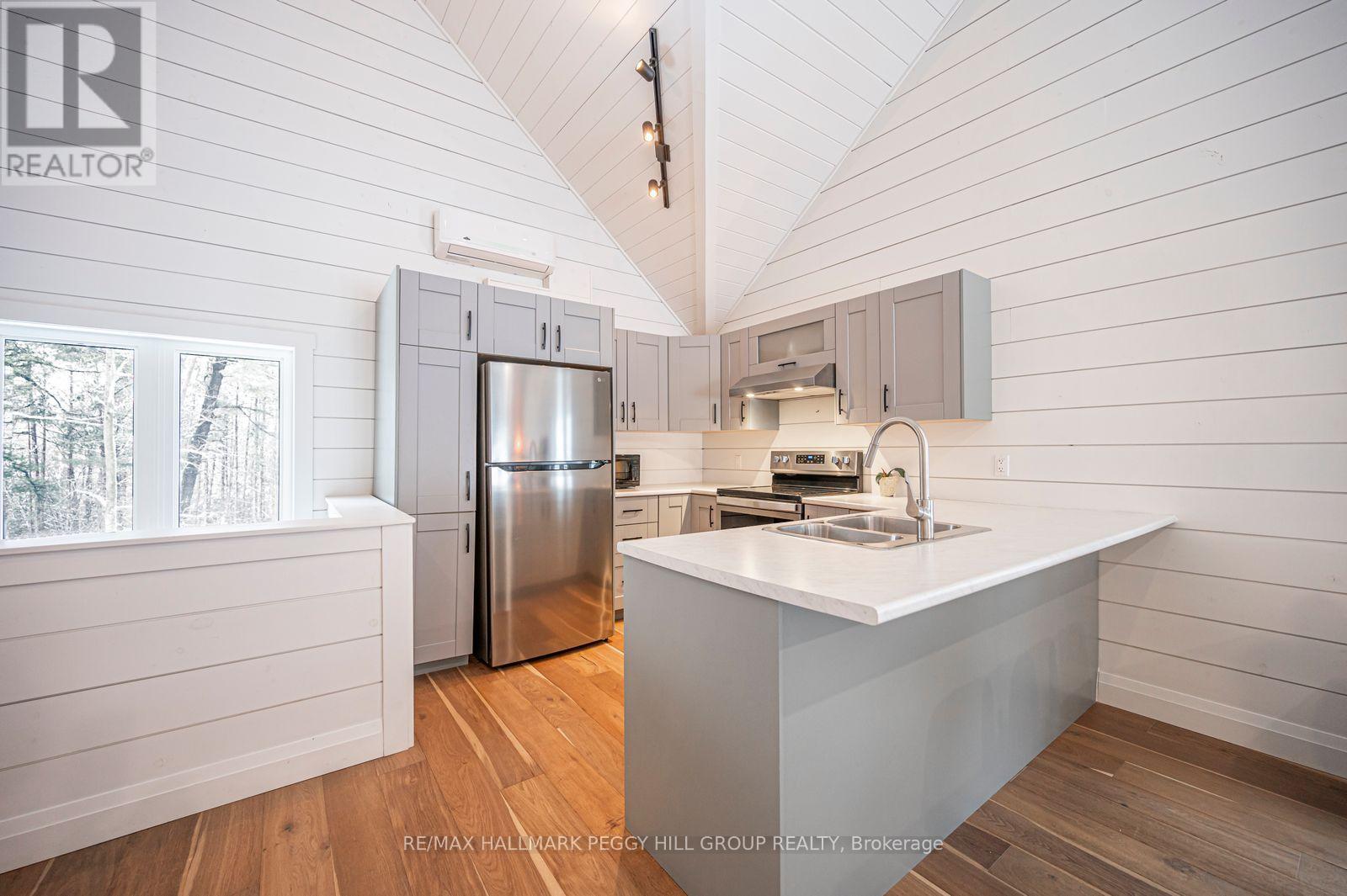 1087 Vindin Street Property Photo 21