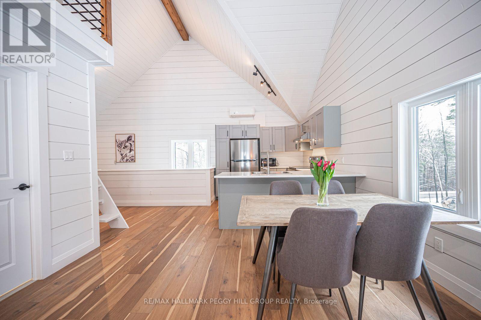 1087 Vindin Street Property Photo 23