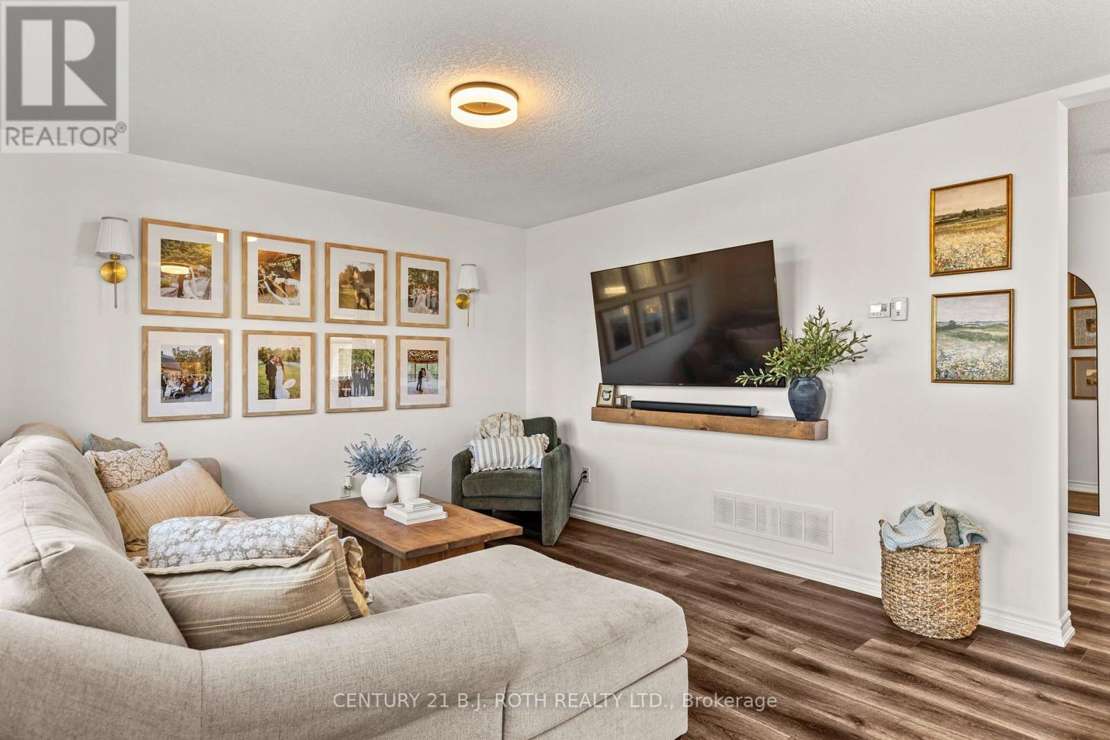263 Quebec Street Property Photo 11