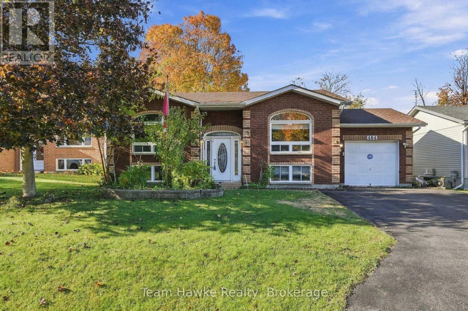 464 WEST STREET W Property Photo 1