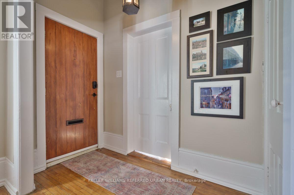 558 Elizabeth Street Property Photo 5