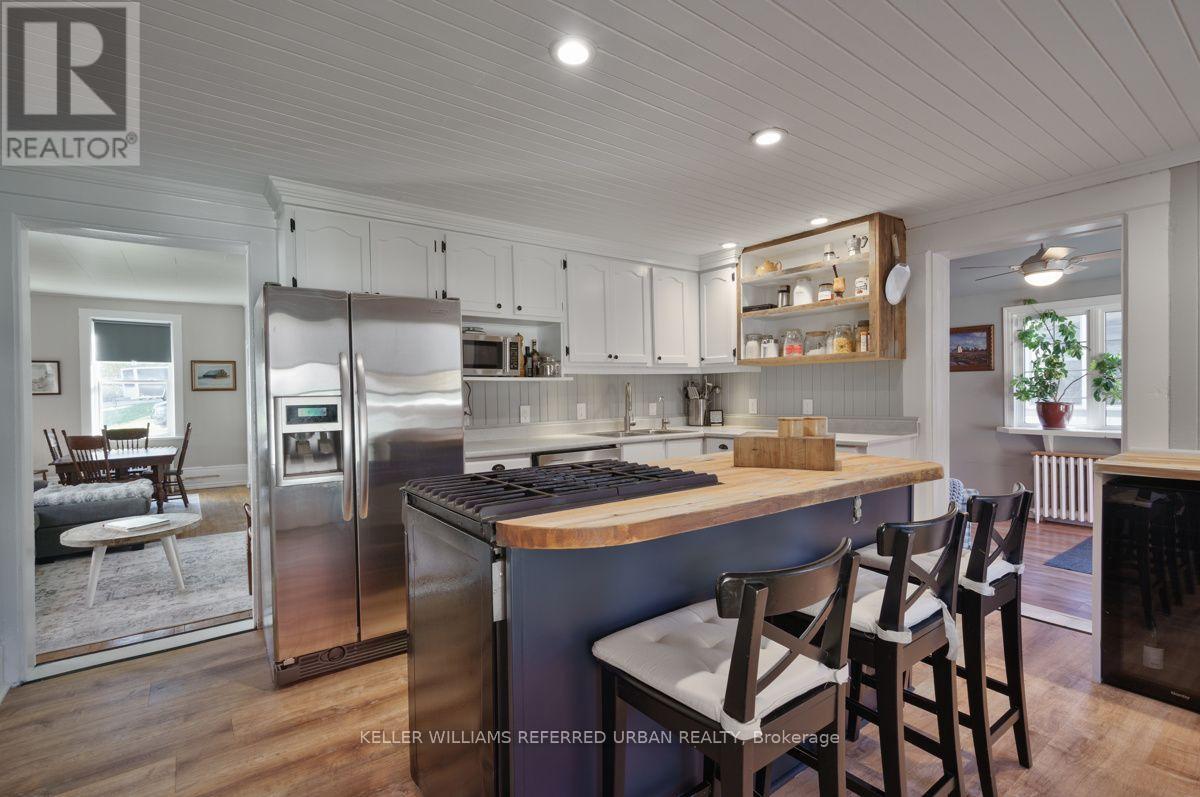 558 Elizabeth Street Property Photo 7