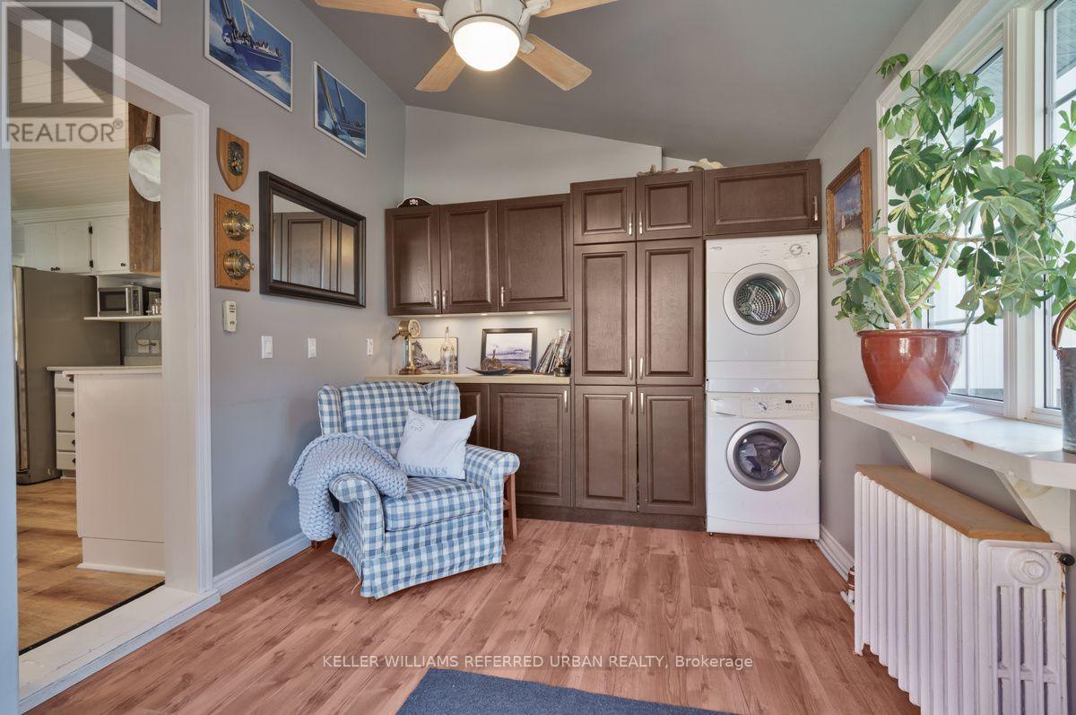 558 Elizabeth Street Property Photo 23