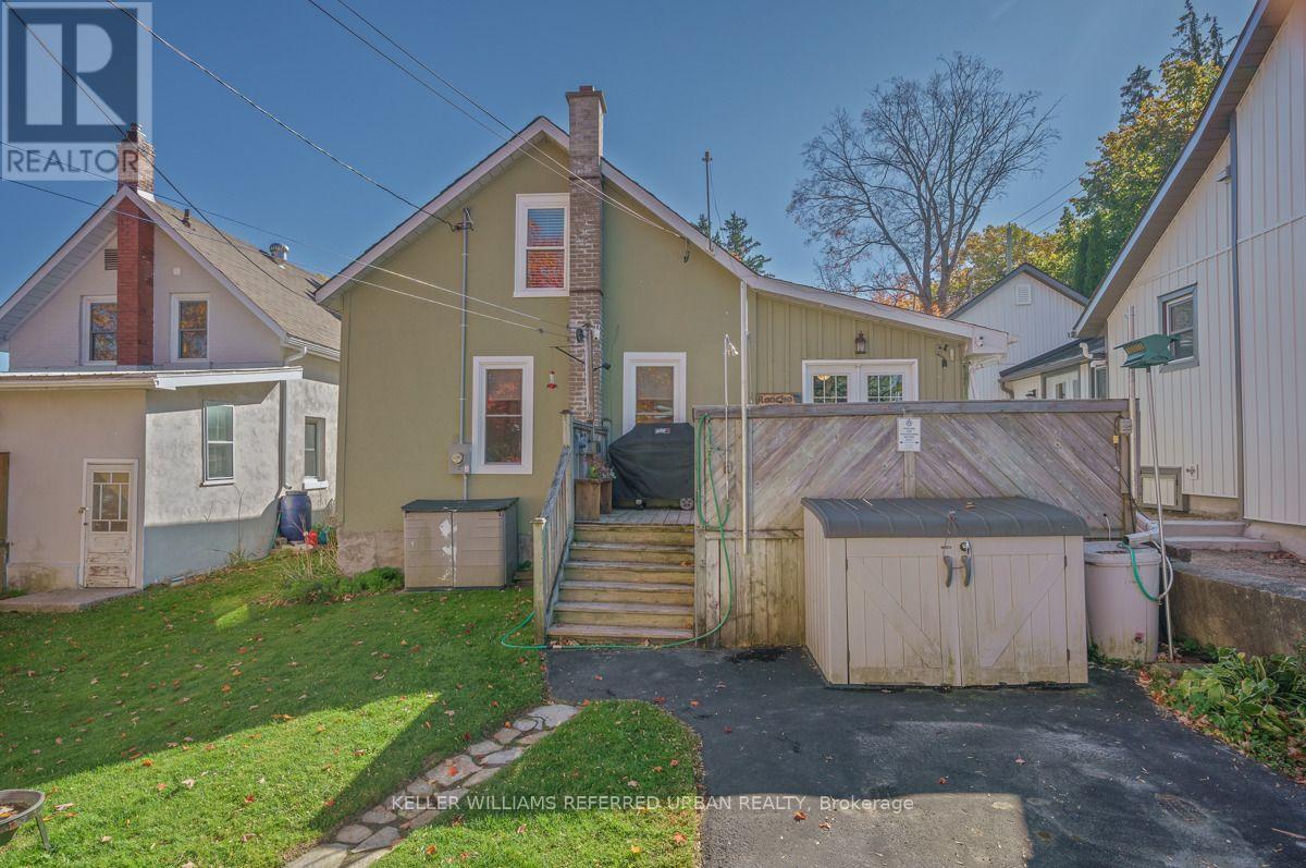 558 Elizabeth Street Property Photo 28