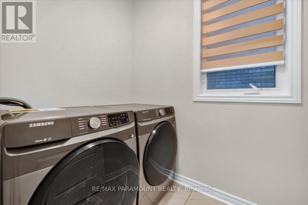 61 Tracey Lane E Property Photo 42