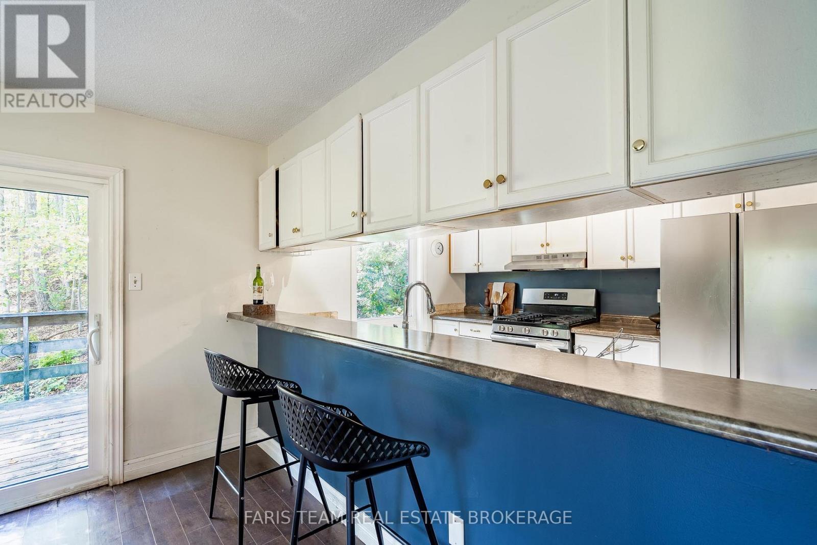 29 Oneida Avenue Property Photo 9