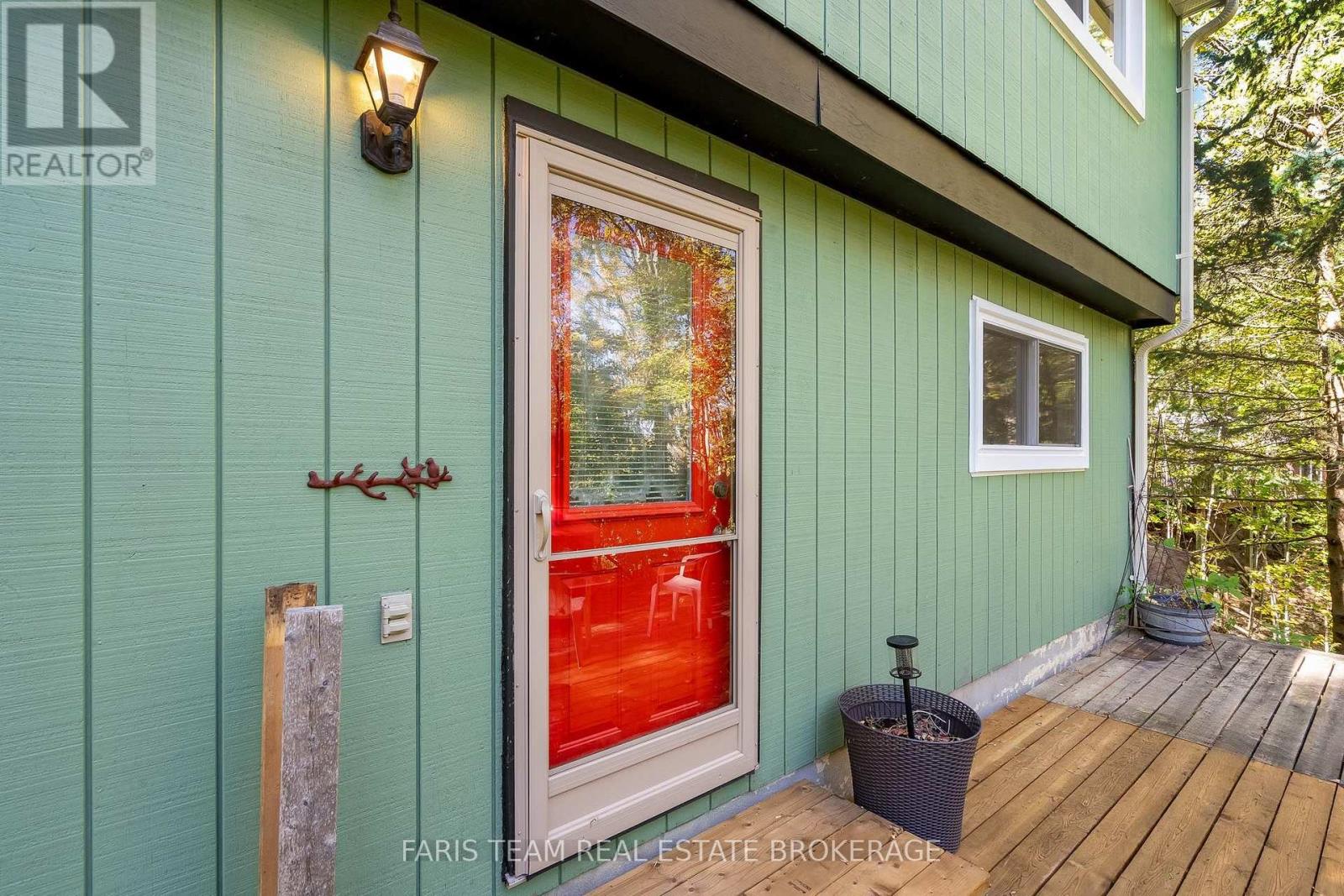 29 Oneida Avenue Property Photo 24
