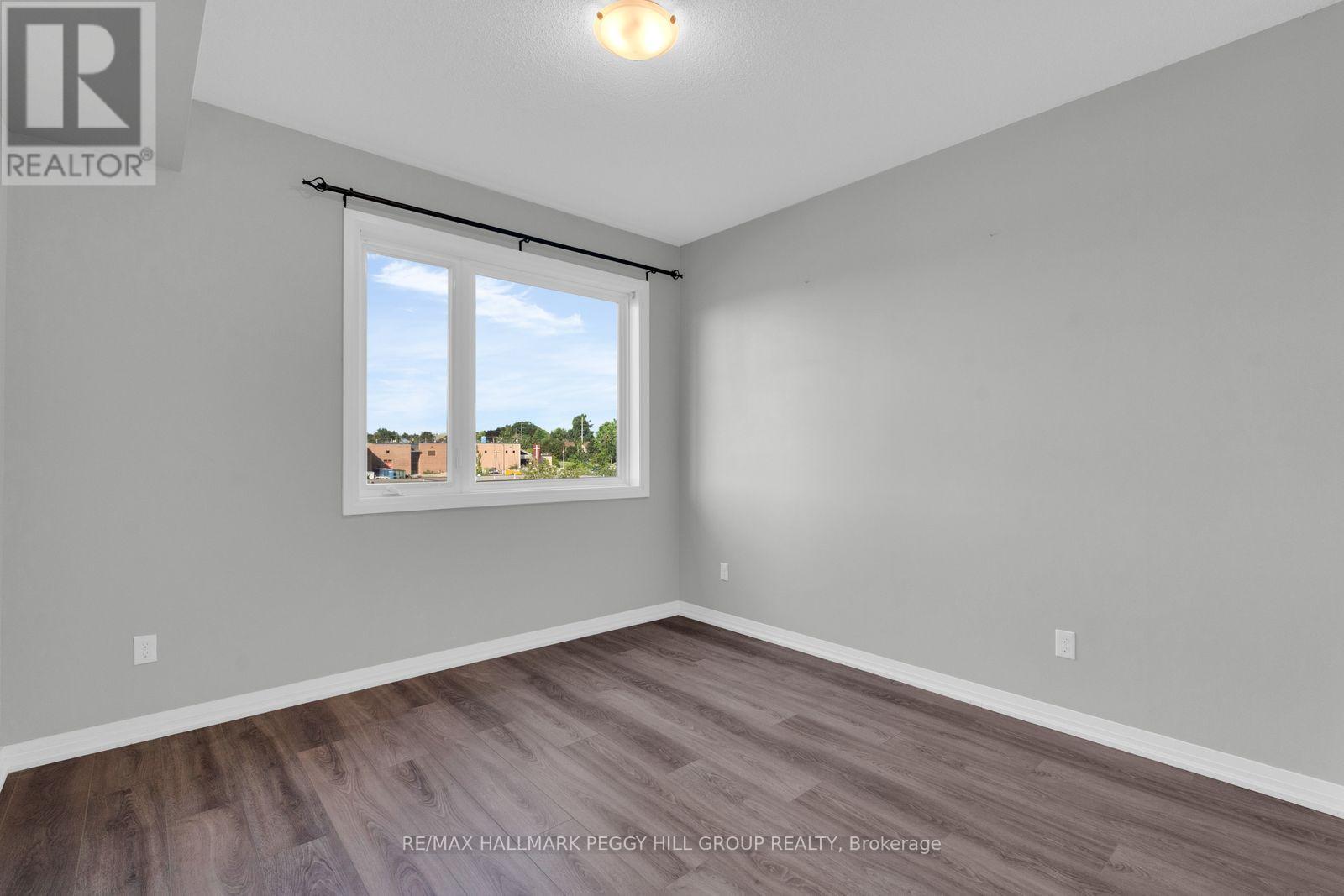 308 - 299 Cundles Road E Property Photo 5
