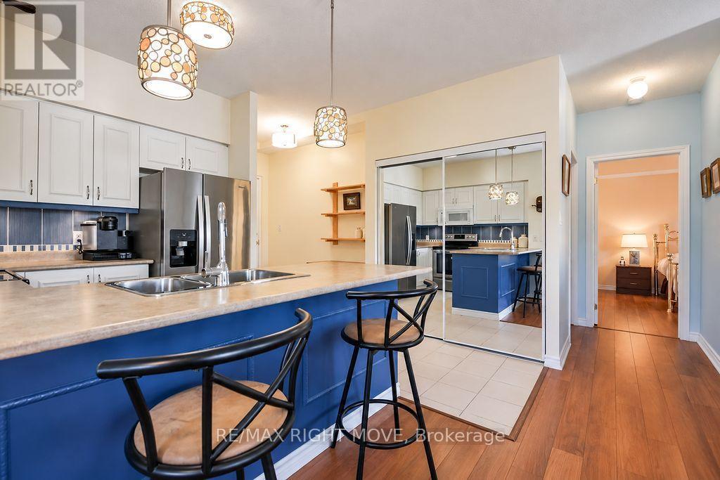 Unit 302 - 9 Westmount Drive S Property Photo 6