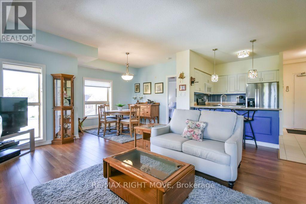 Unit 302 - 9 Westmount Drive S Property Photo 13