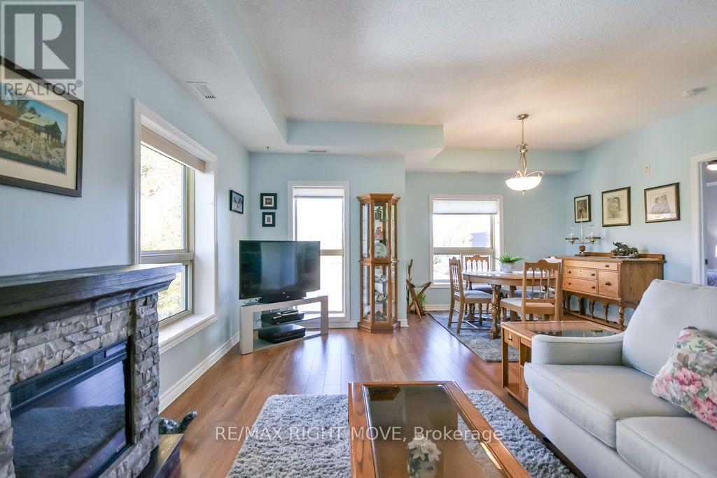 Unit 302 - 9 Westmount Drive S Property Photo 14