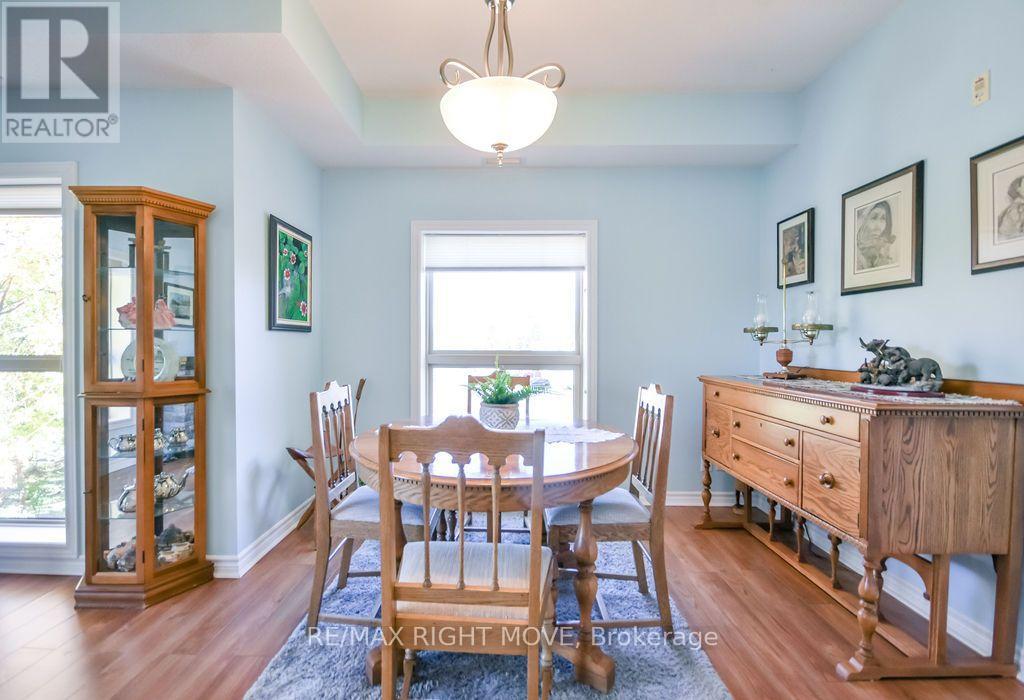 Unit 302 - 9 Westmount Drive S Property Photo 15