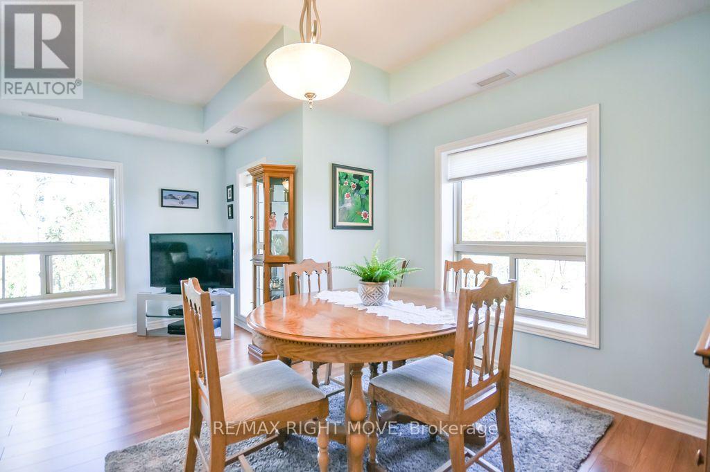 Unit 302 - 9 Westmount Drive S Property Photo 16