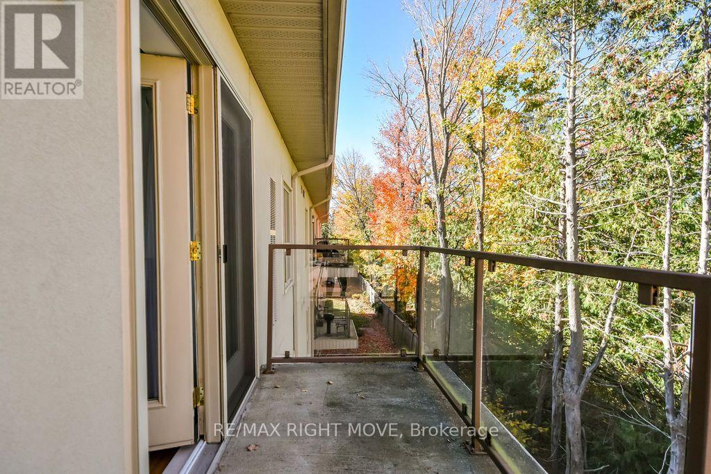 Unit 302 - 9 Westmount Drive S Property Photo 28