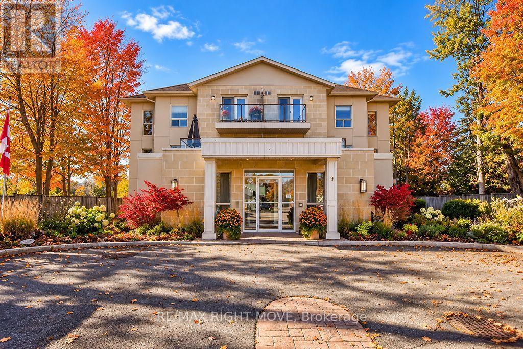 Unit 302 - 9 Westmount Drive S Property Photo 32