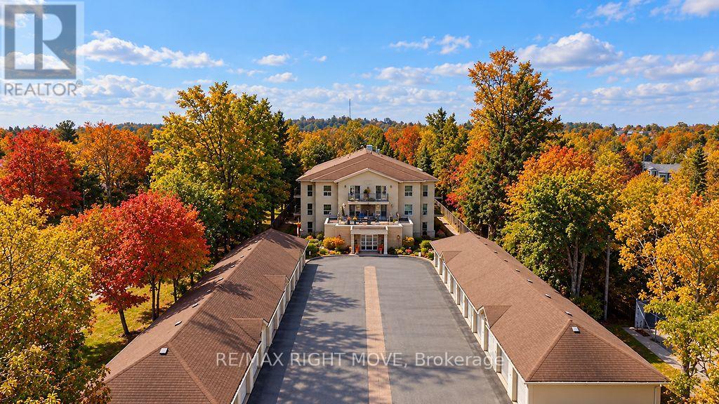 Unit 302 - 9 Westmount Drive S Property Photo 33