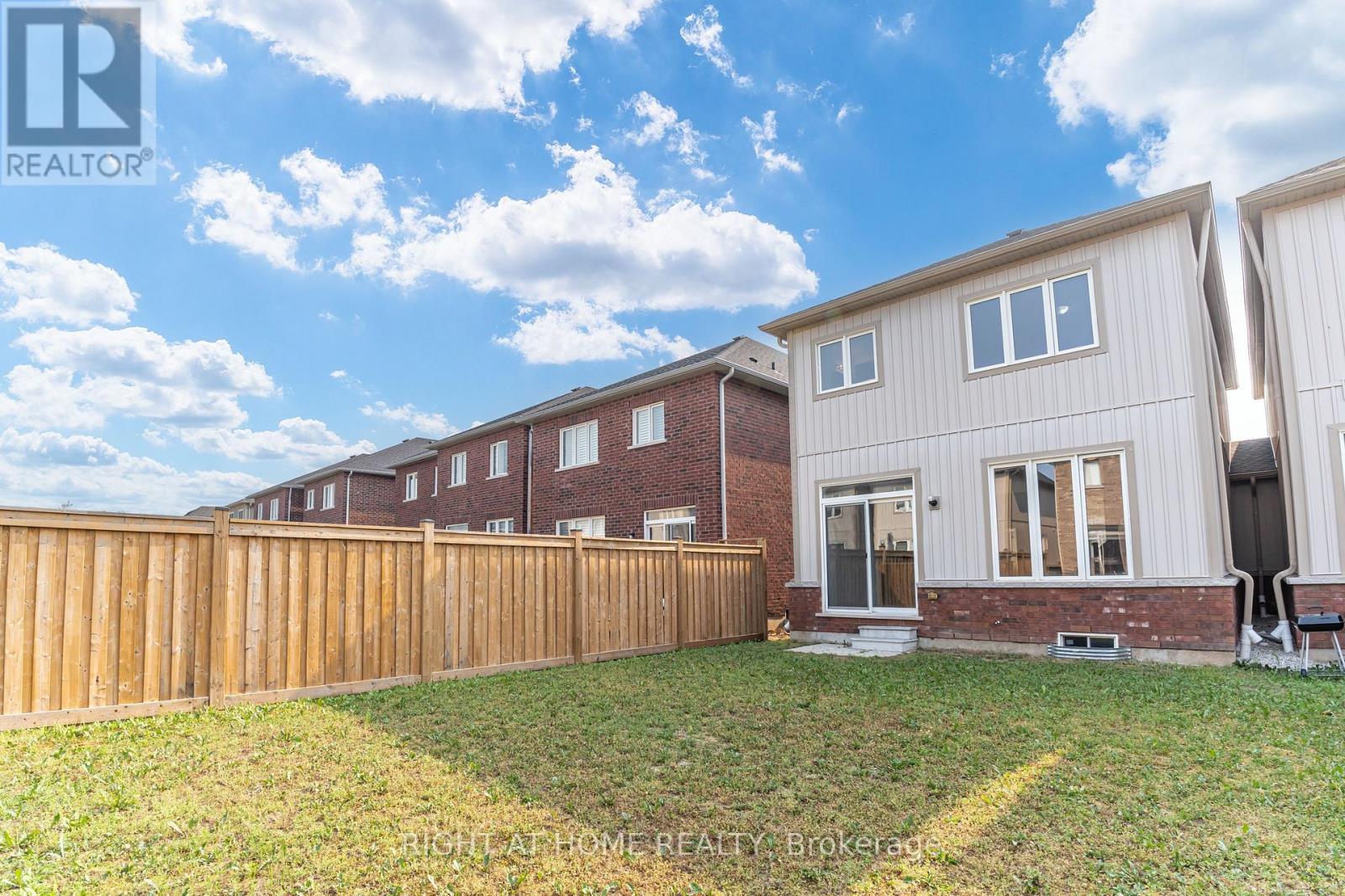 9 Bailey Street Property Photo 43