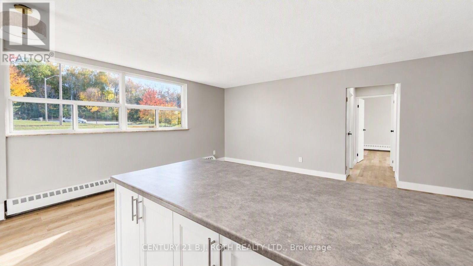 103 - 98 Holgate Street Property Photo 6