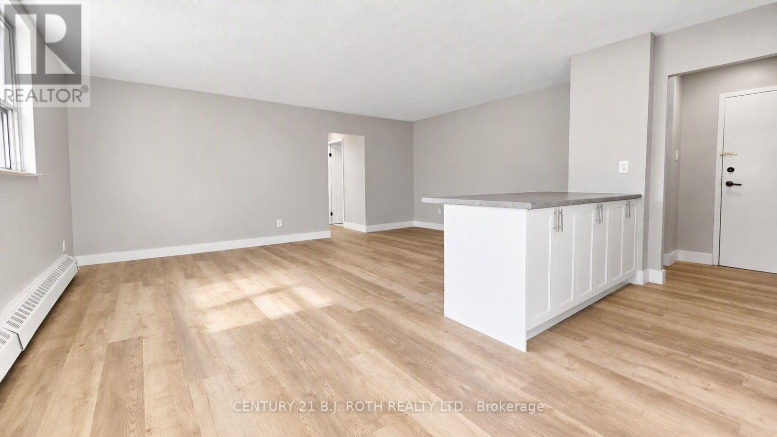 103 - 98 Holgate Street Property Photo 8