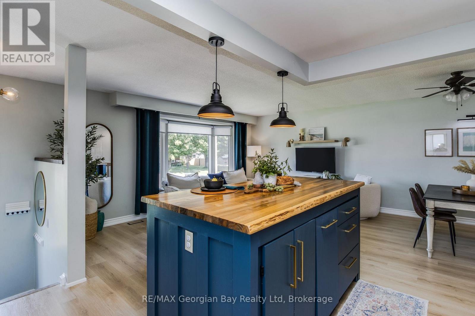 475 Athabaska Street Property Photo 6