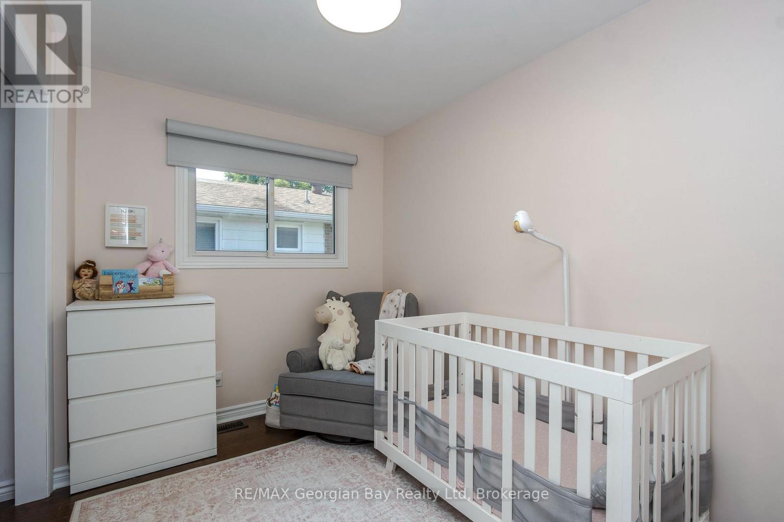 475 Athabaska Street Property Photo 22