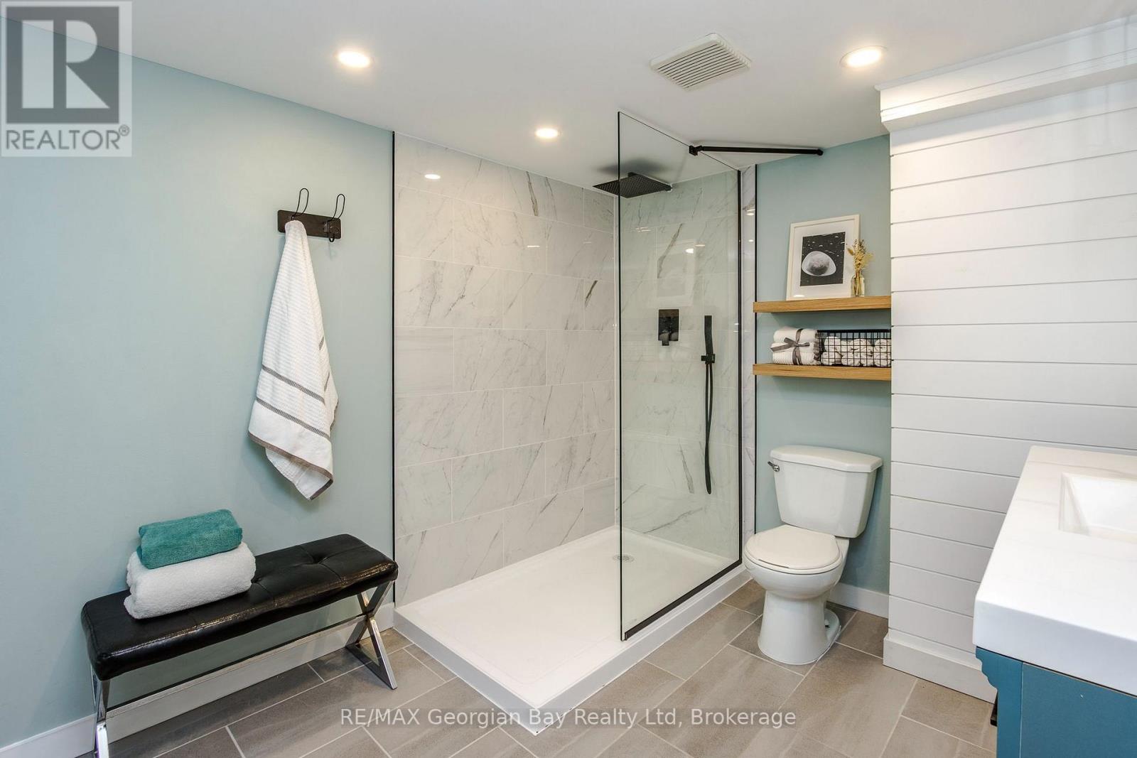 475 Athabaska Street Property Photo 30