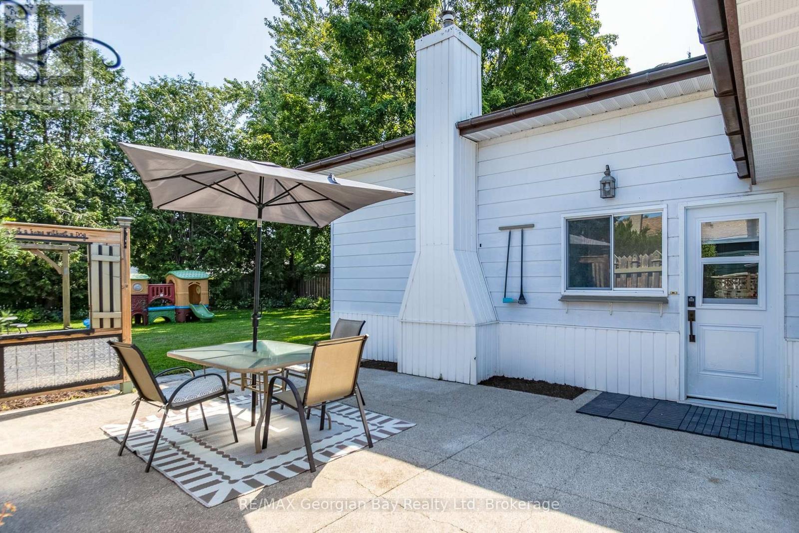 475 Athabaska Street Property Photo 35