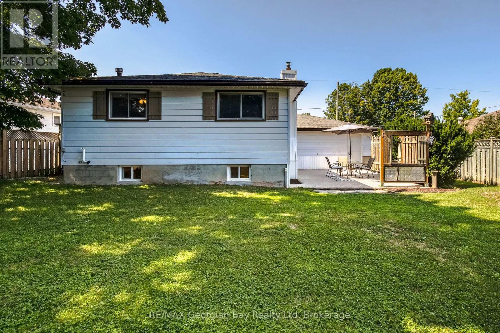 475 Athabaska Street Property Photo 39
