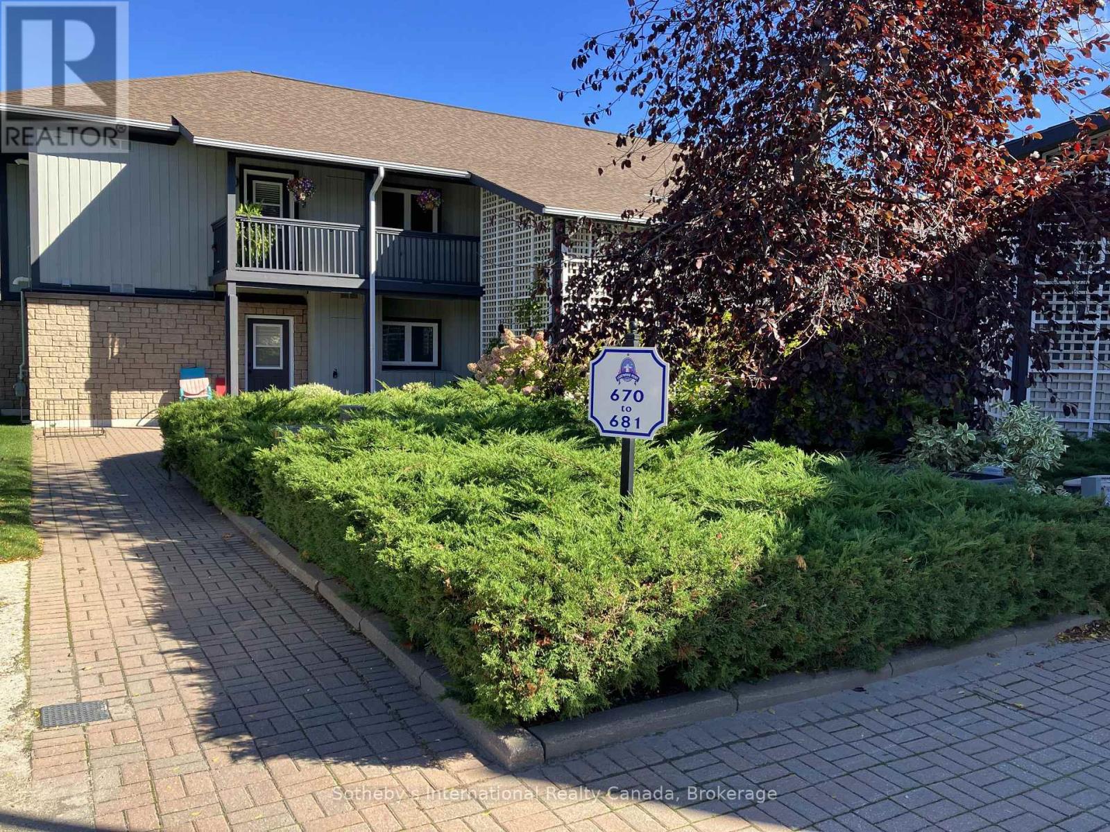 679 JOHNSTON PARK AVENUE Property Photo 1