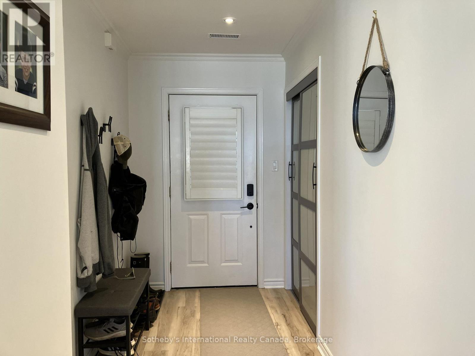 679 Johnston Park Avenue Property Photo 6