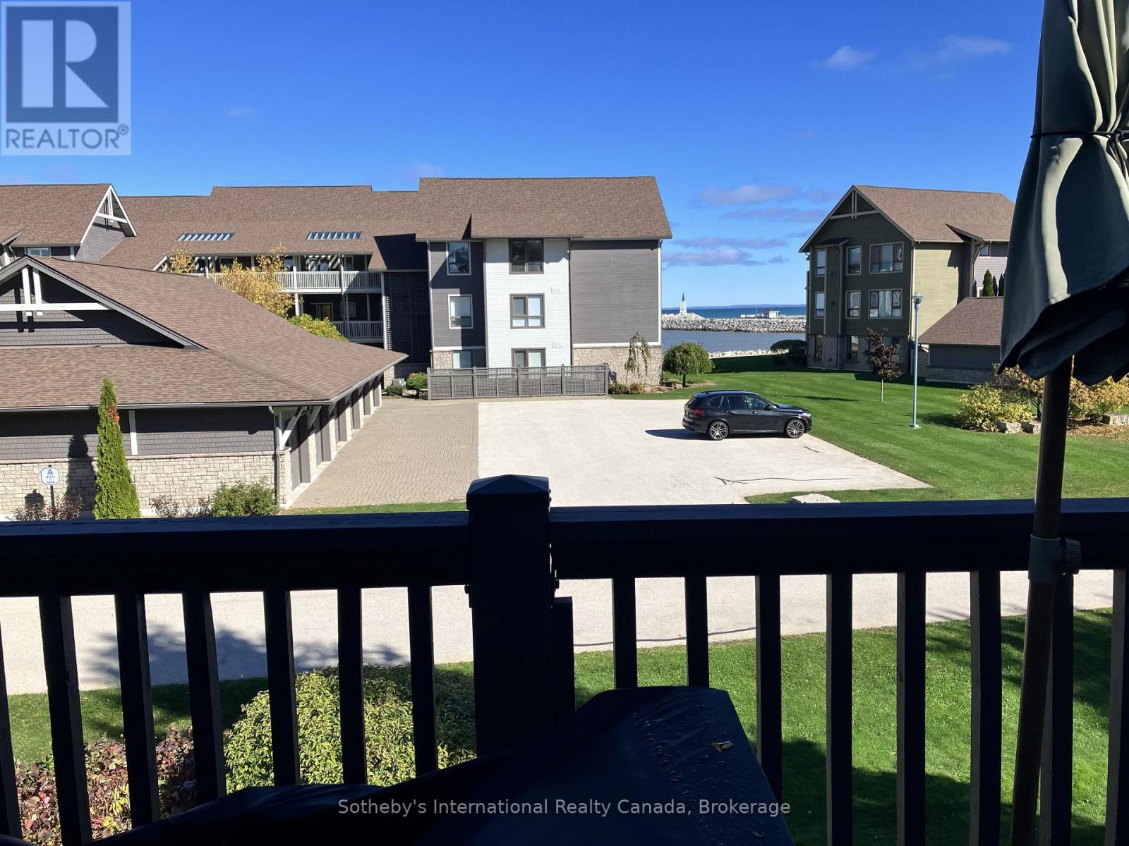 679 Johnston Park Avenue Property Photo 22
