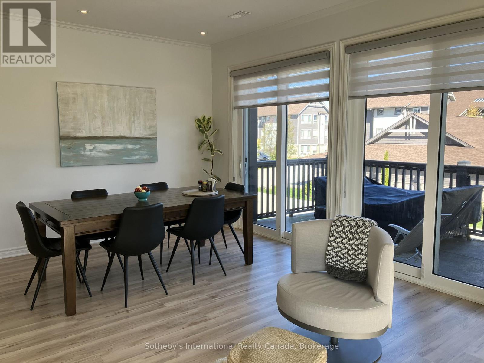 679 Johnston Park Avenue Property Photo 23