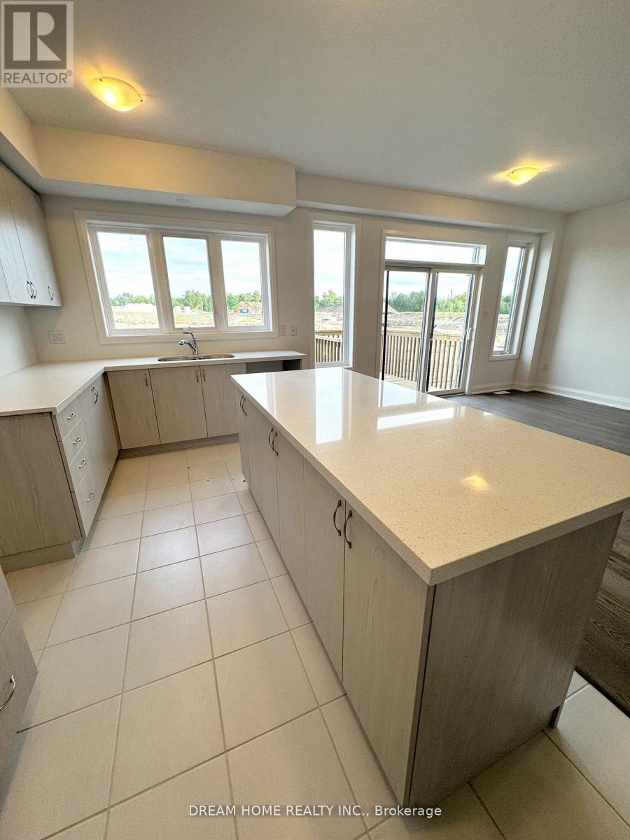 7 Gateway Drive Property Photo 4