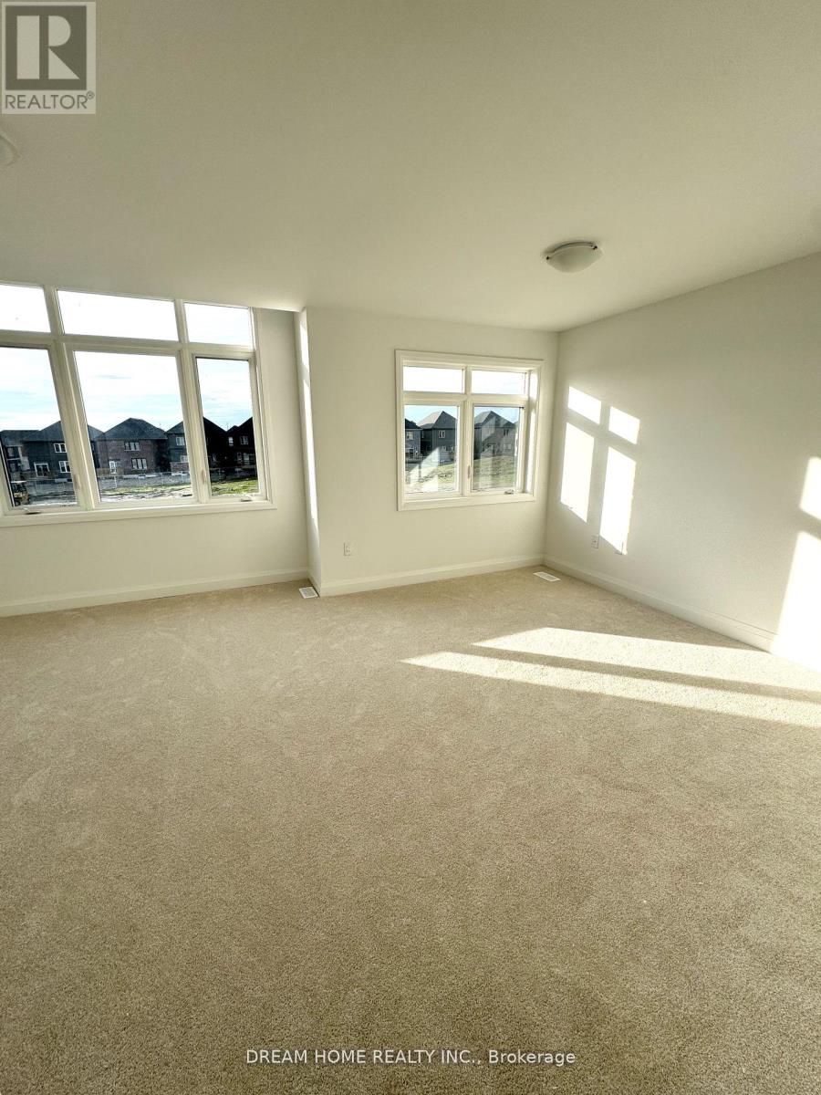 7 Gateway Drive Property Photo 6