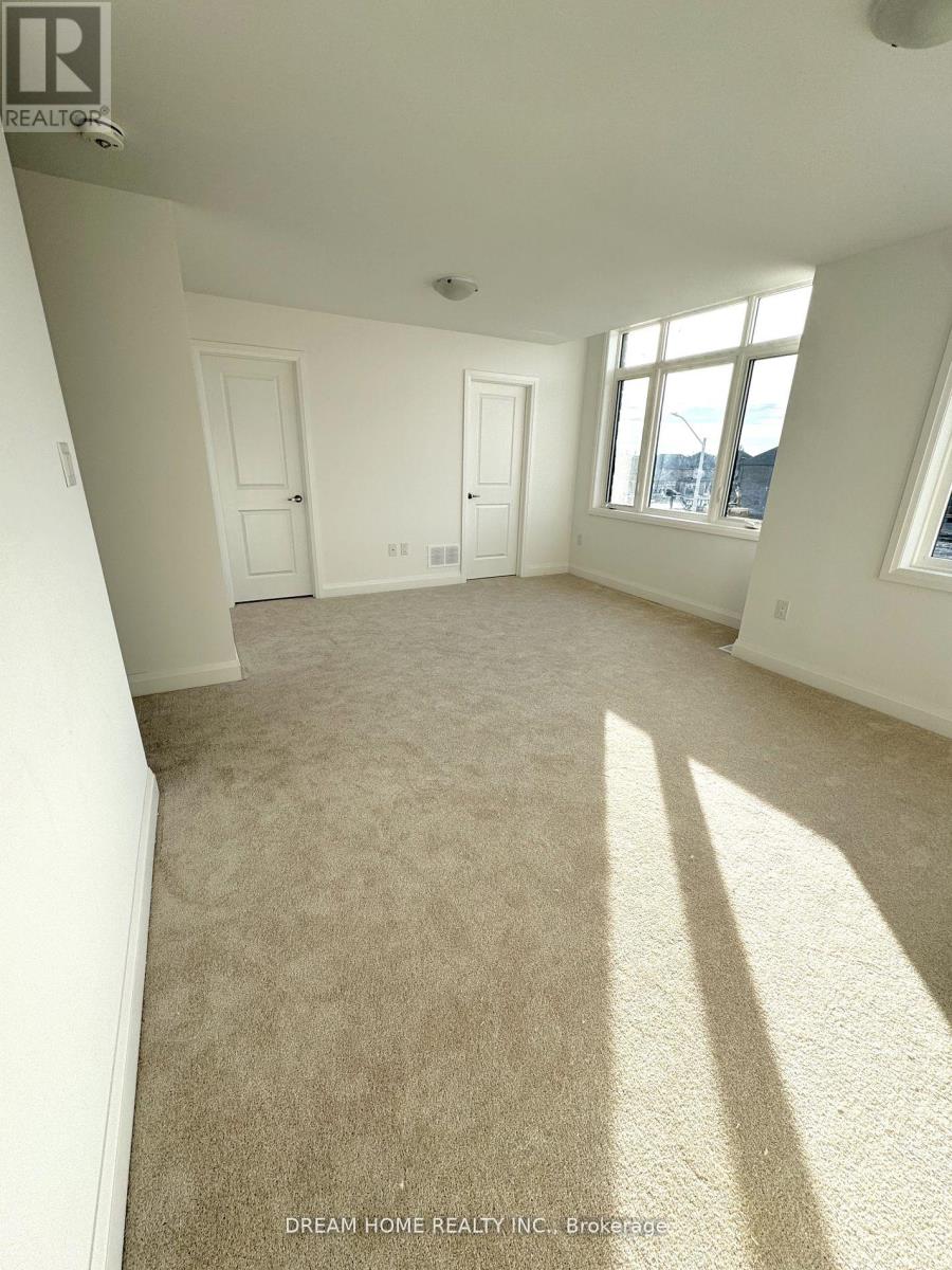 7 Gateway Drive Property Photo 7