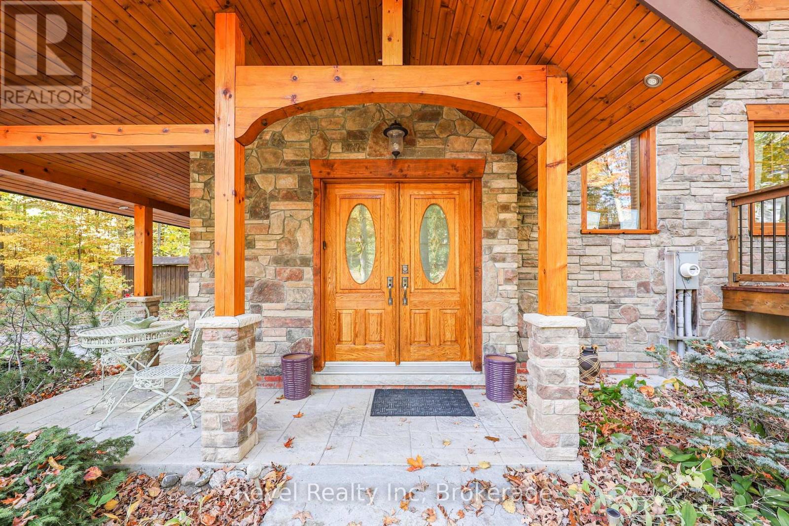 161 Desroches Trail Property Photo 3