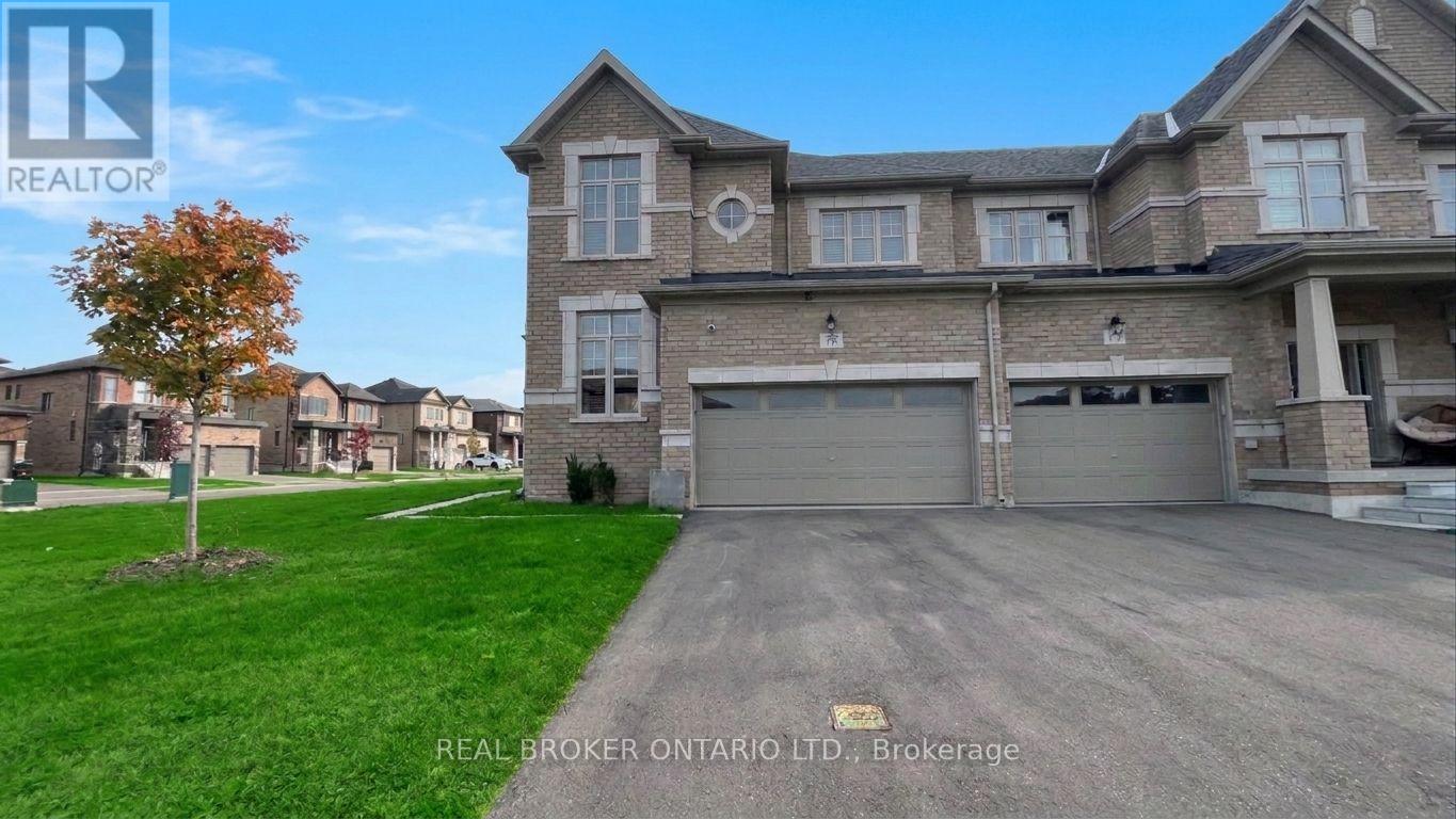 77 Federica Crescent Property Photo 1